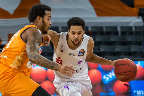 与此同时 与此同时